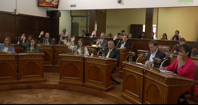 Concesión de la recolección: con apoyo de LLA, el oficialismo aprobó la medida y el PJ denunció falta de transparencia y posible empresa beneficiada