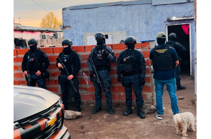Narcomenudeo: cuatro detenidos tras allanamientos en el barrio Ex Aeroclub